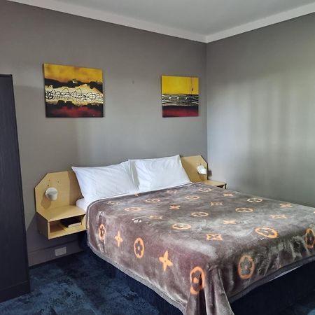 All Seasons Country Lodge Тарі Екстер'єр фото